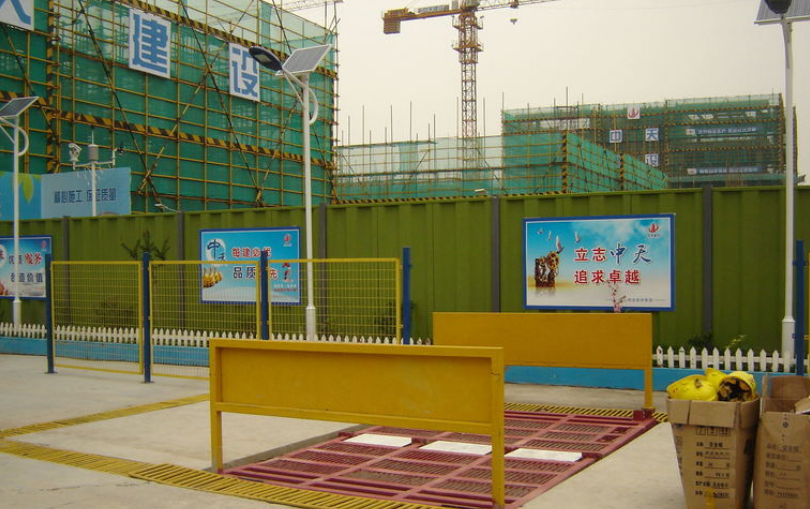 350余张,通过图片展示工艺样板,安全文明标准化做法,精细化管理做法